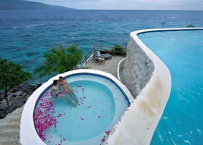 Bluewater Resort 4*