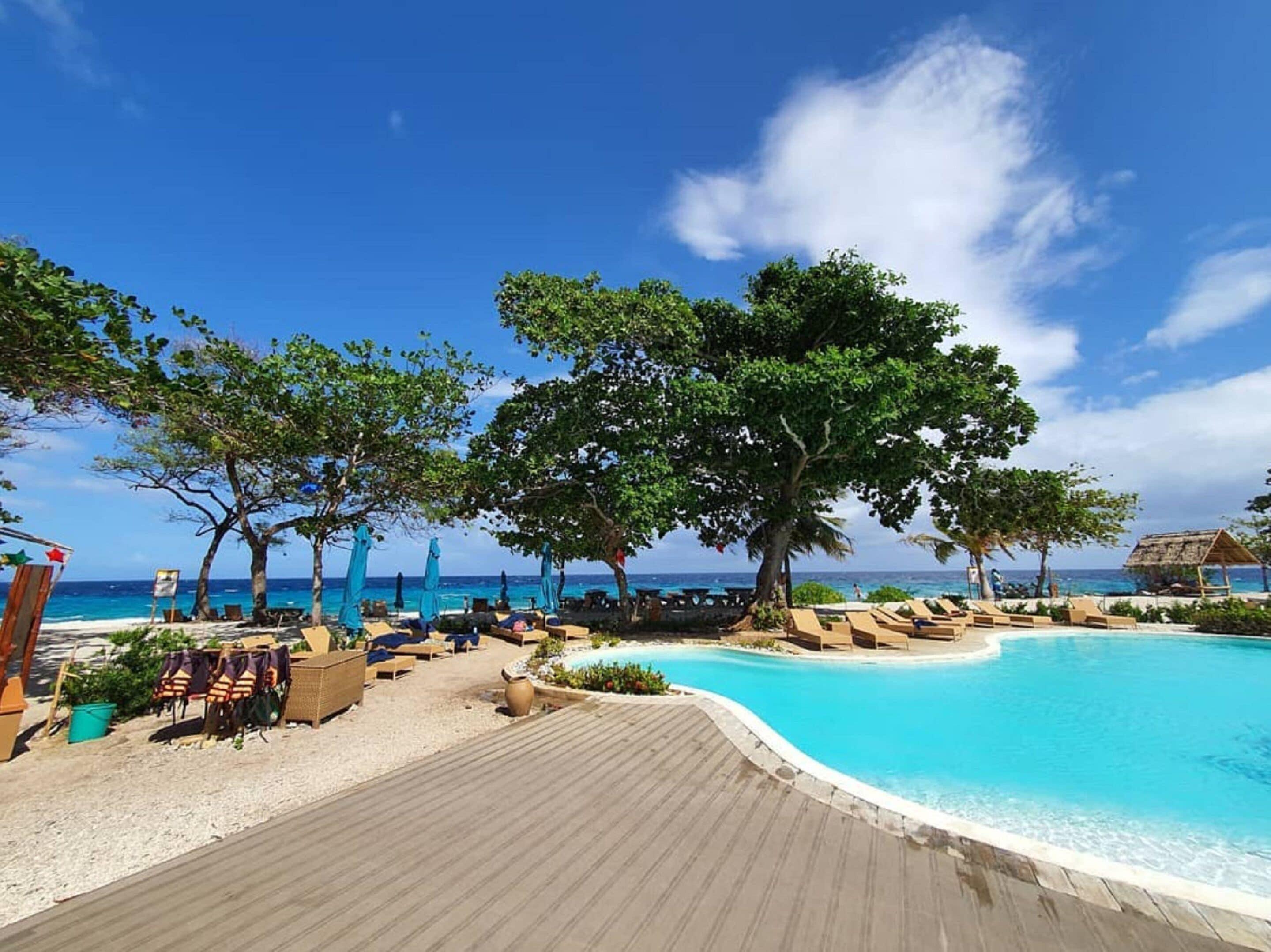 BLUEWATER SUMILON ISLAND RESORT, SUMILON ISLAND